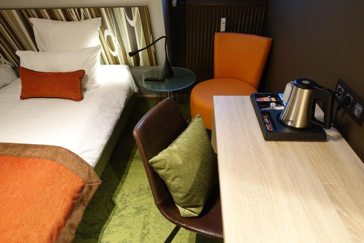 Hotel Du Parc อัธ ภายนอก รูปภาพ